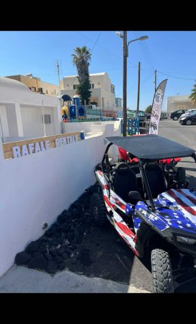 Buggy with American flag decals in Santorini